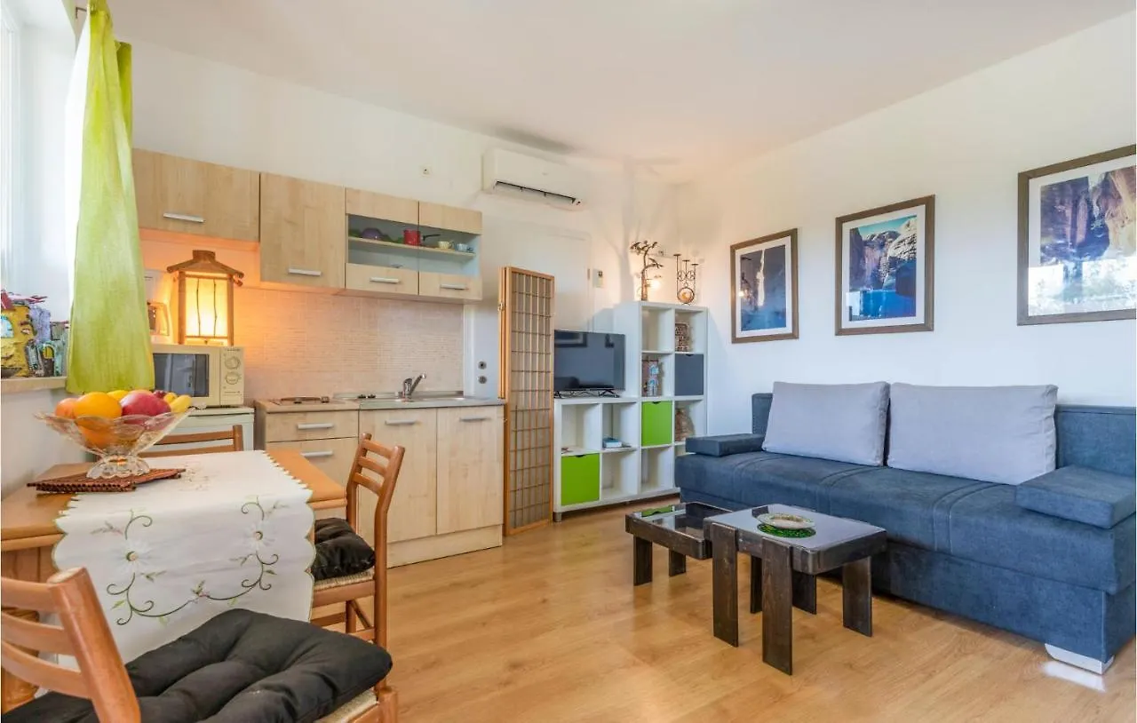 Beautiful Apartment In Labin With Wi-Fi  Labin (Istria)
